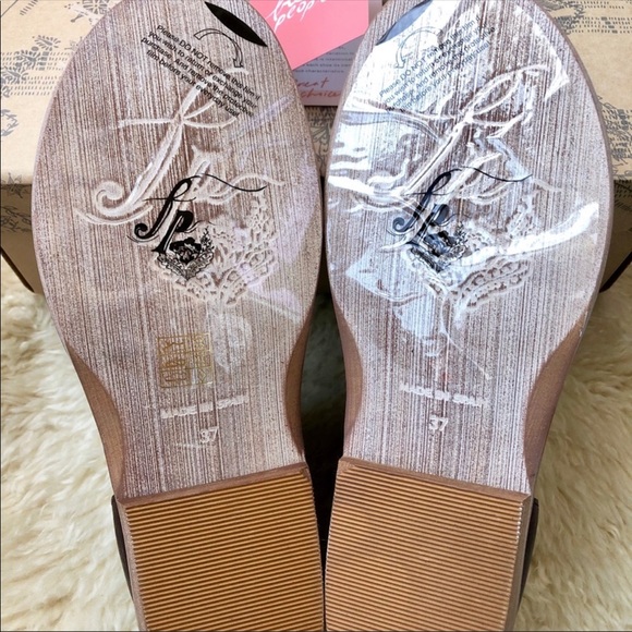 *SOLD* FREE PEOPLE Mont Blanc Cocoa Leather sandal - Picture 5 of 8